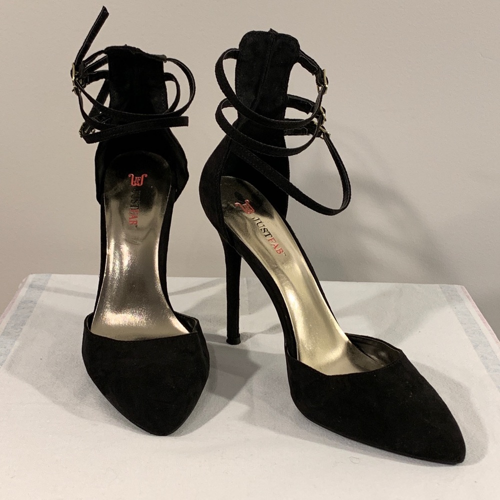 JustFab Suede Black Heels